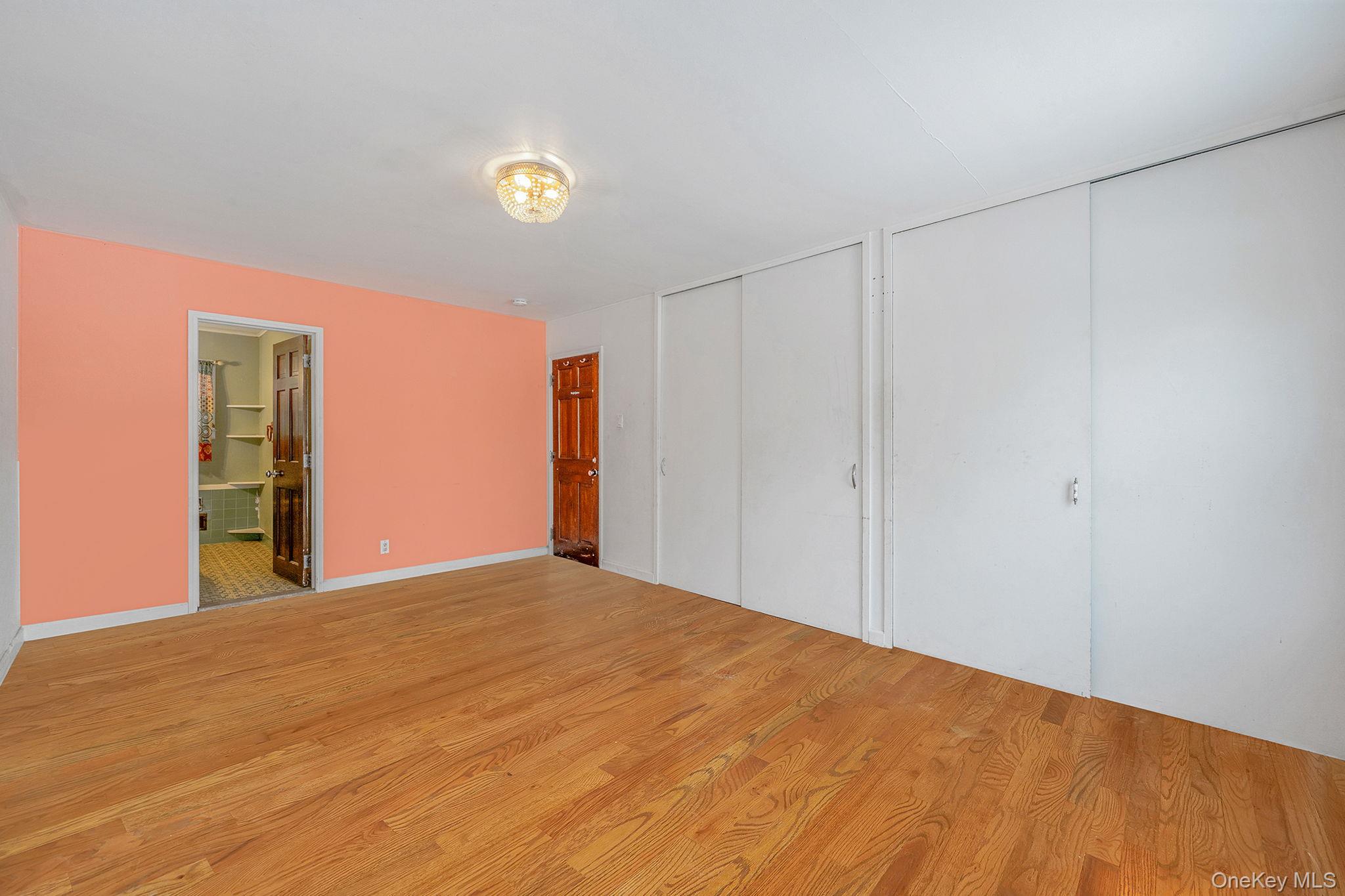 #9 photo, 741 Hamilton Avenue, سوفولك Westhampton Beach , NY 11978