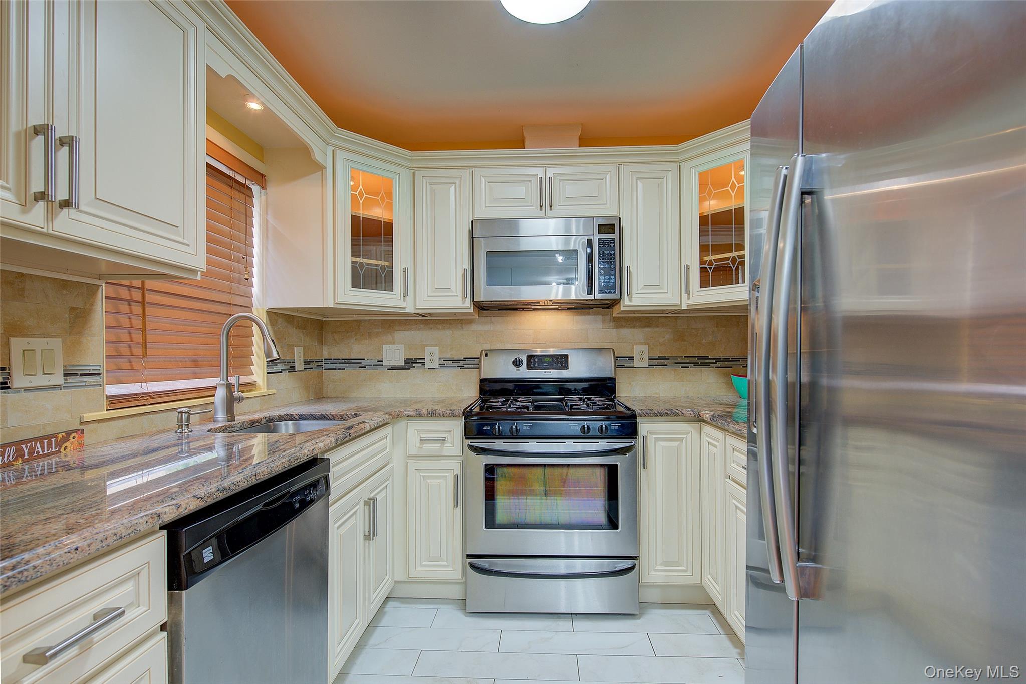 #17 photo, 41 Beechwood Avenue, Mount Vernon , NY 10553