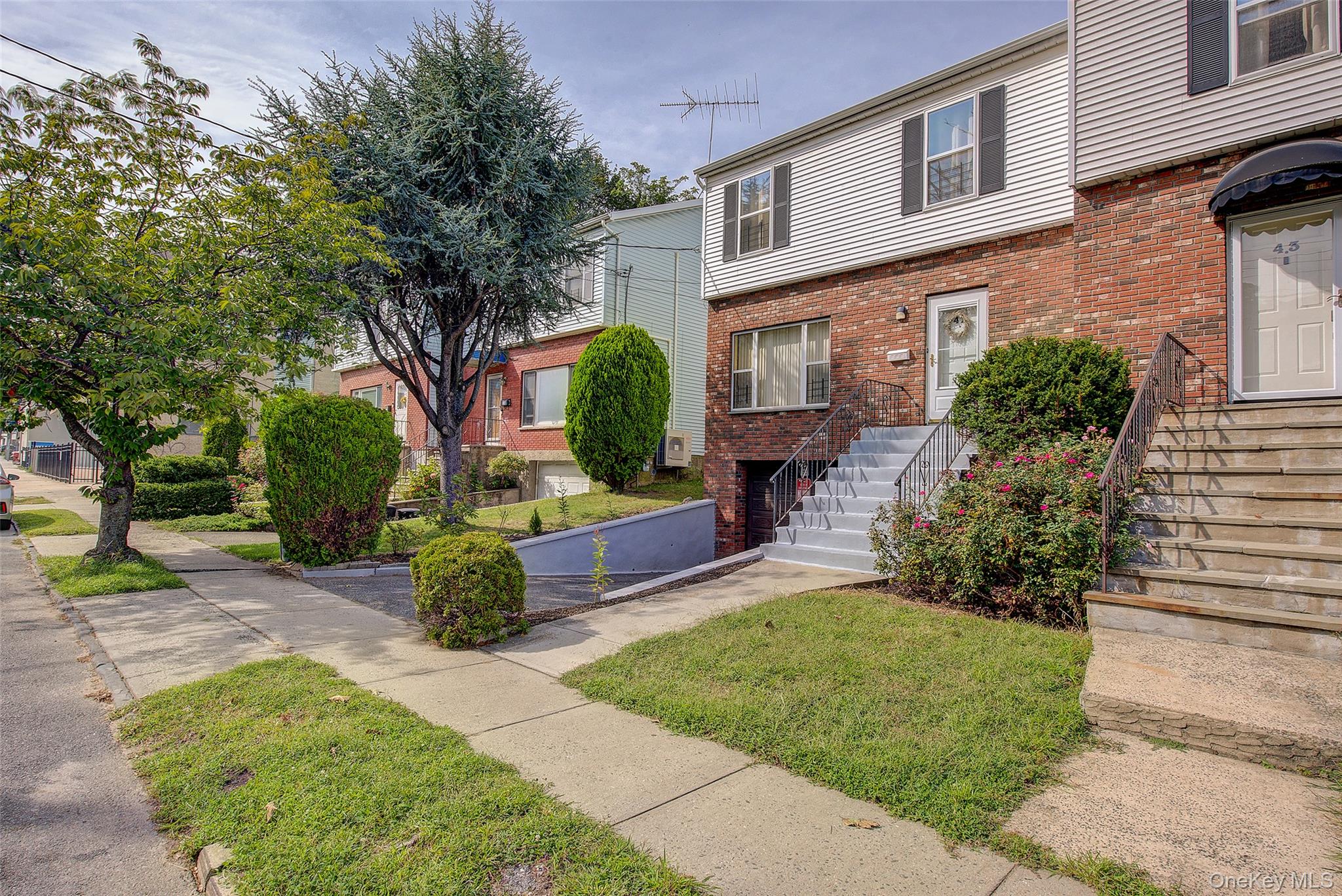 #3 photo, 41 Beechwood Avenue, Mount Vernon , NY 10553