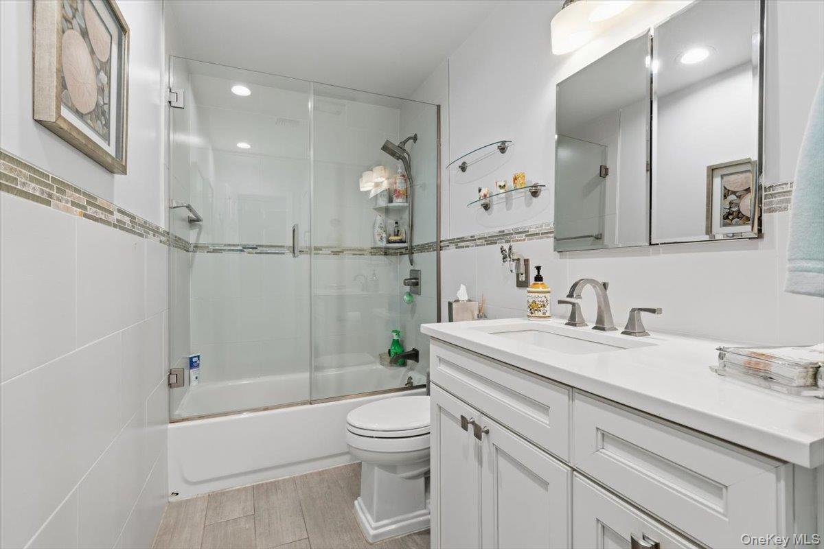 #16 photo, 627 Oceanfront, Long Beach , NY 11561