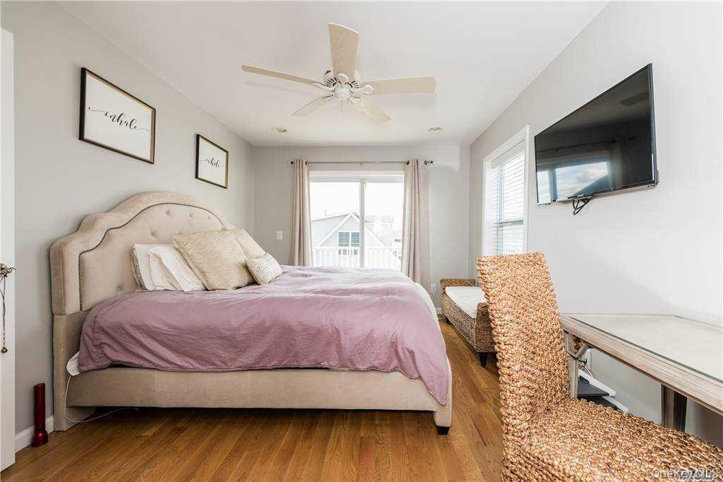 #13 photo, 98 Nebraska Street, নাসাউ কাউন্টি Long Beach , NY 11561