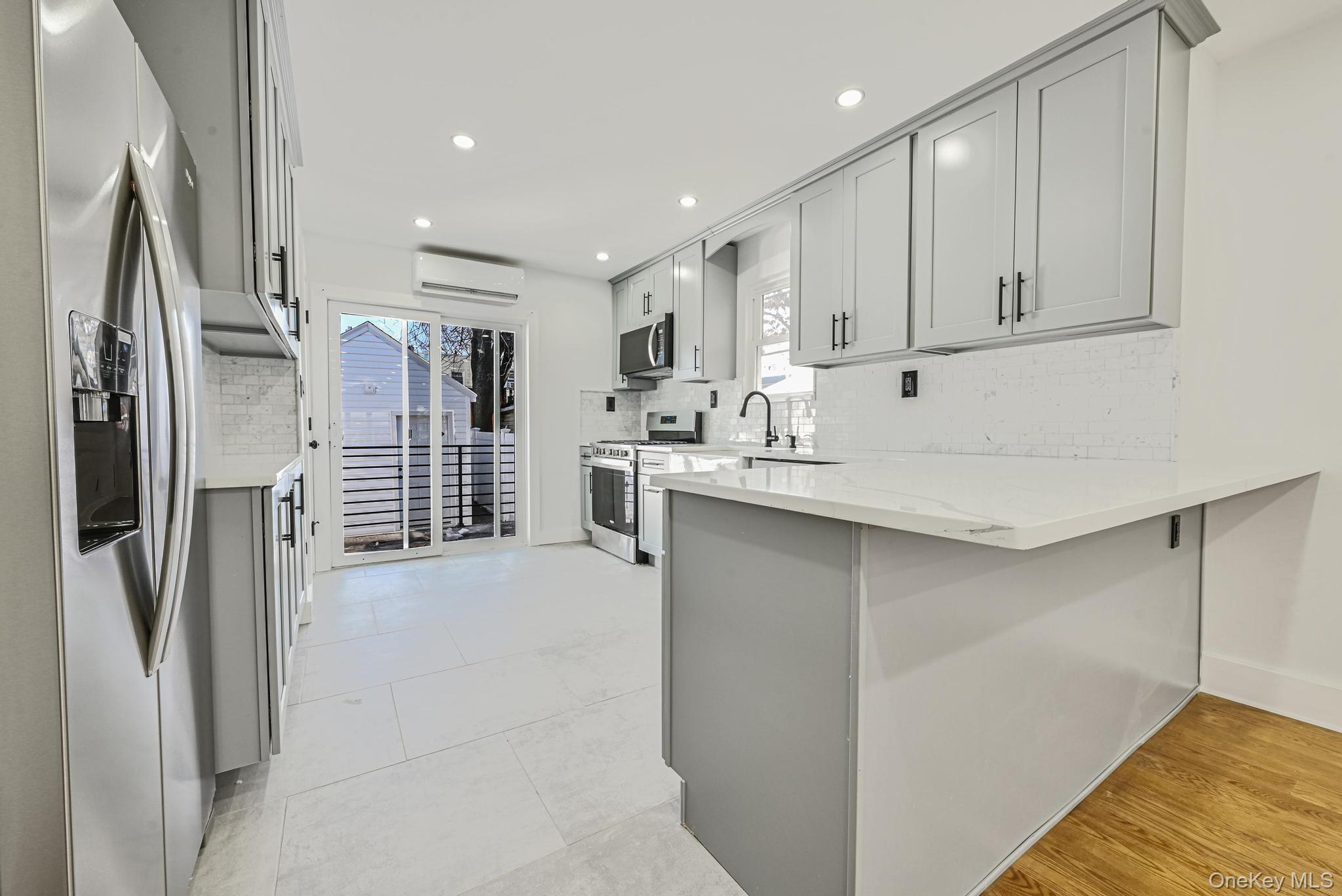 #1 photo, 92-43 76th Street, Woodhaven , NY 11421