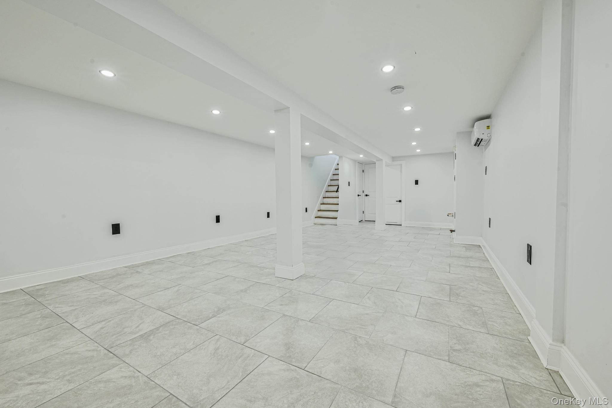 #19 photo, 92-43 76th Street, Woodhaven , NY 11421