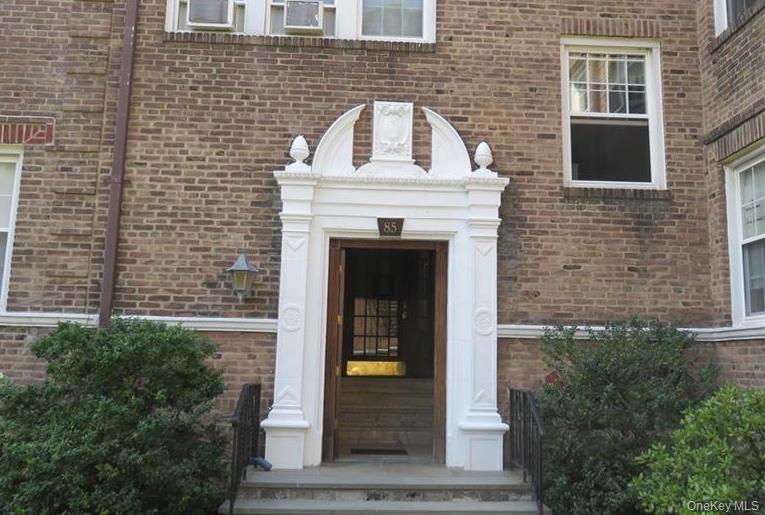 #2 photo, 85 N Broadway, White Plains , NY 10603