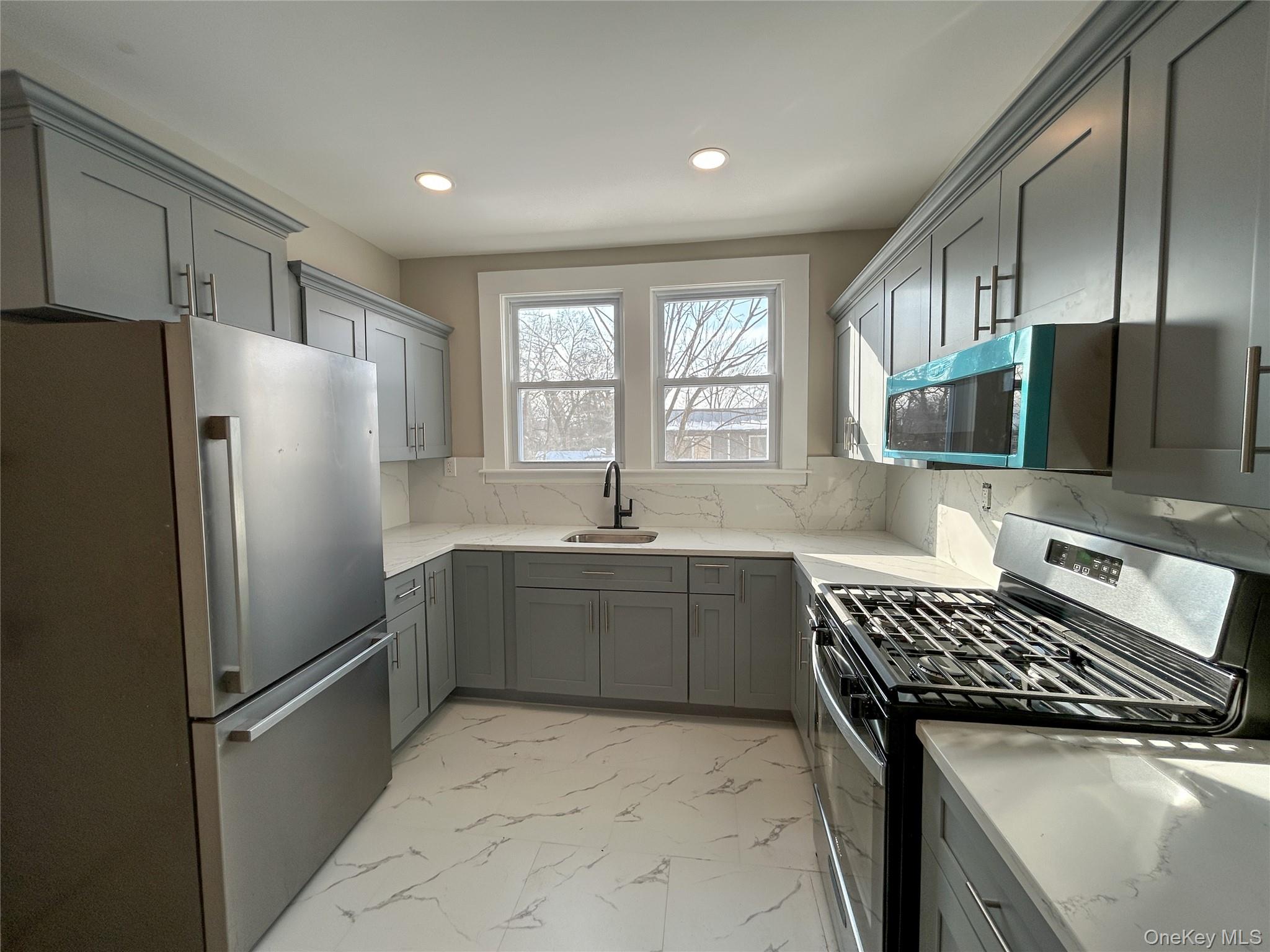 #2 photo, 51 Park Avenue, Poughkeepsie , NY 12603