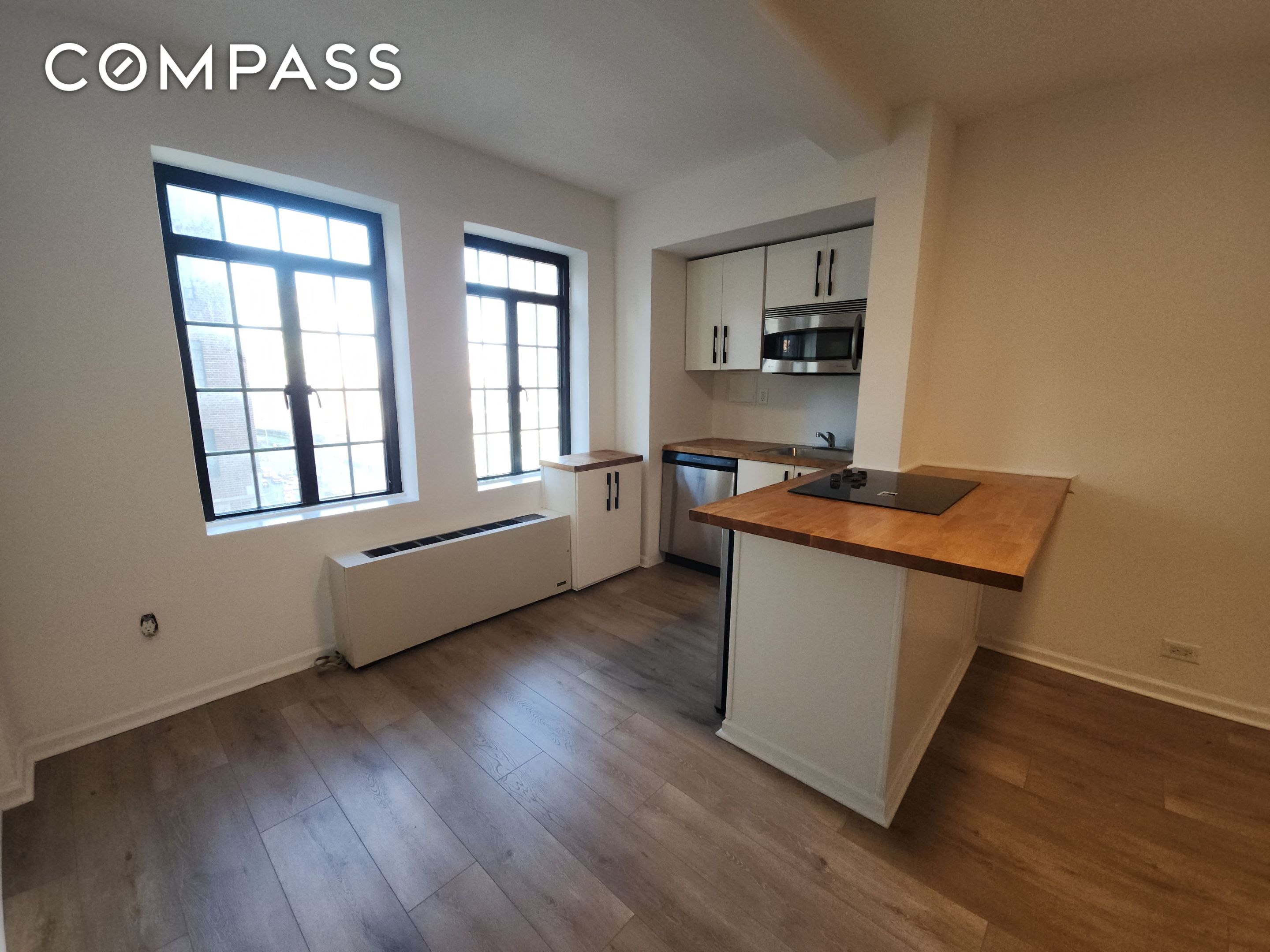 #12 photo, 5 Tudor City Place, Murray Hill , NY 10017