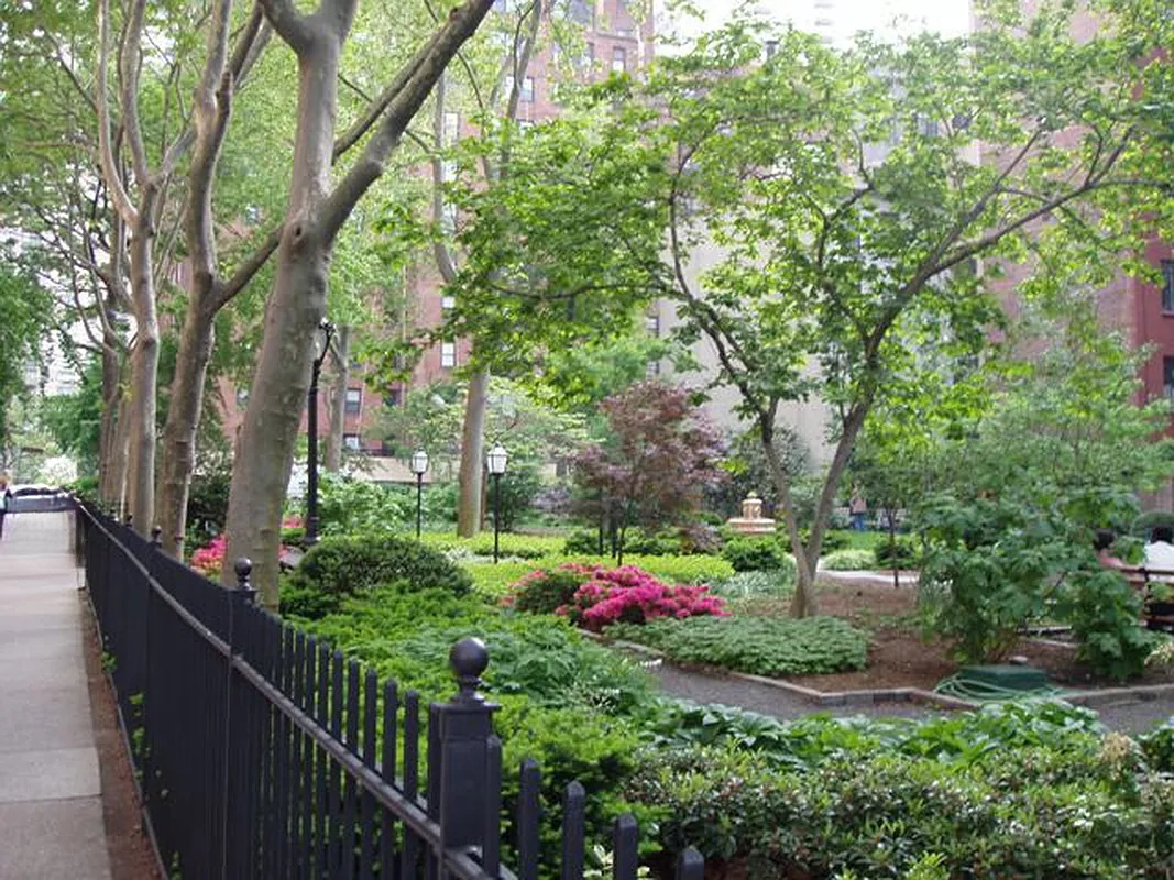 #13 photo, 5 Tudor City Place, Murray Hill , NY 10017
