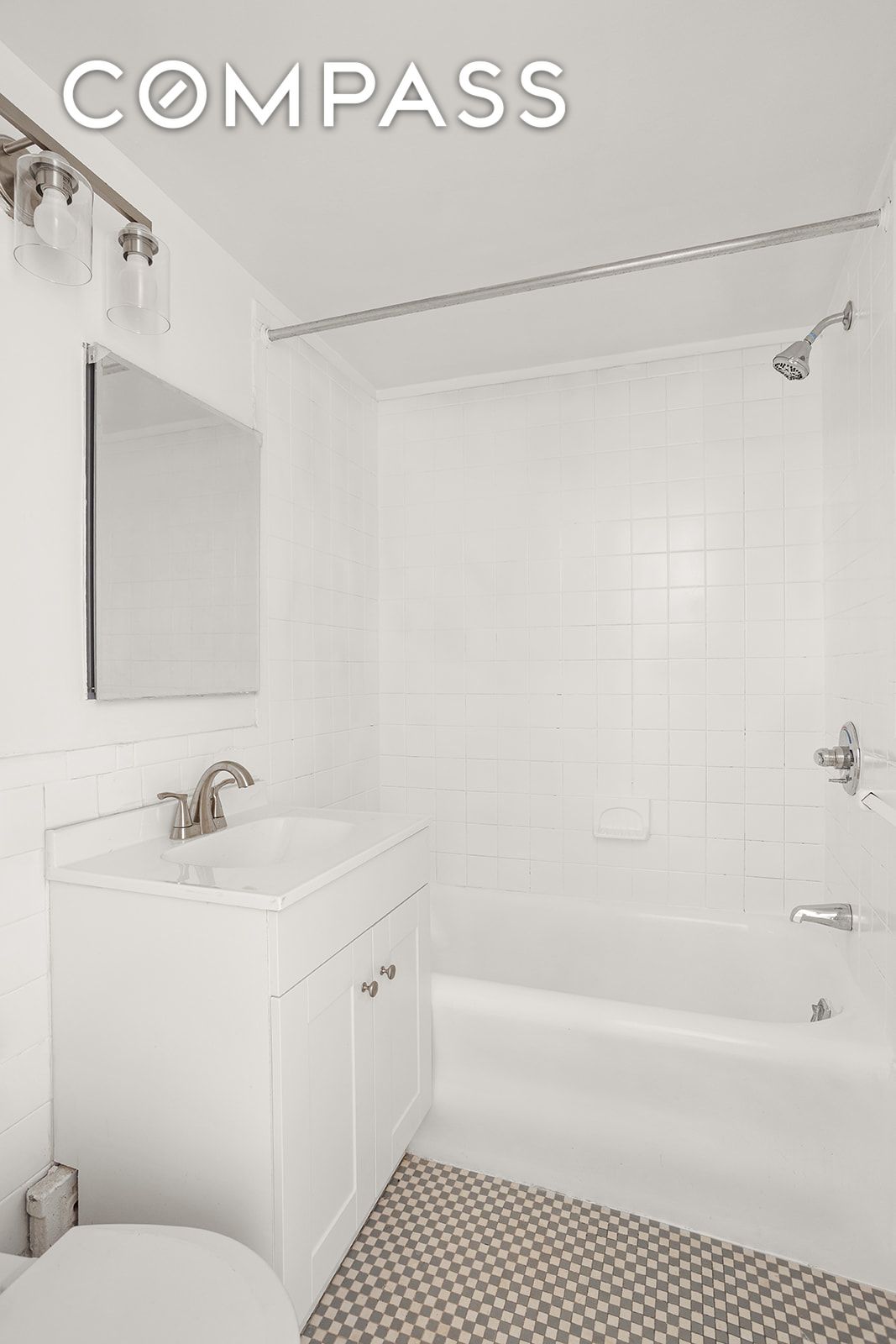 #7 photo, 5 Tudor City Place, Murray Hill , NY 10017