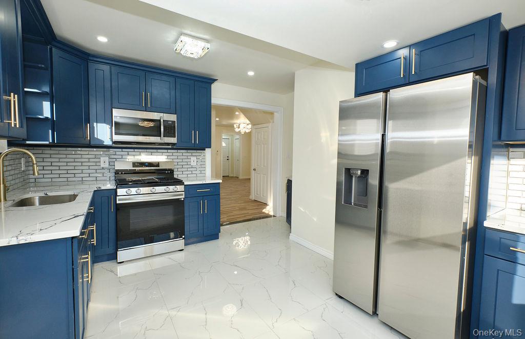 #6 photo, 24120 83 Avenue, কুইন্‌স Bellerose , NY 11426