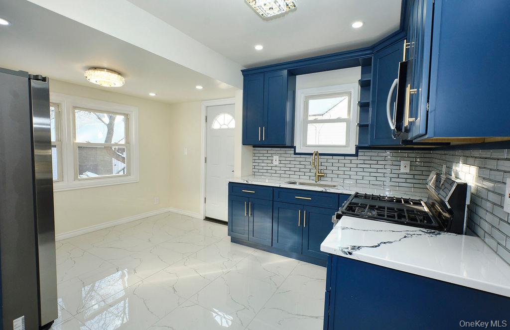 #9 photo, 24120 83 Avenue, কুইন্‌স Bellerose , NY 11426