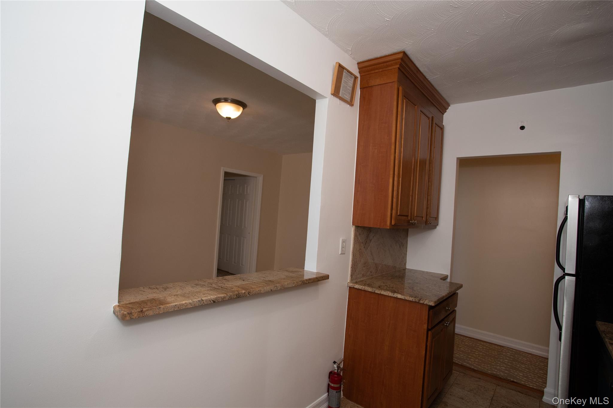 #5 photo, 5605 31st Avenue, কুইন্‌স Woodside , NY 11377