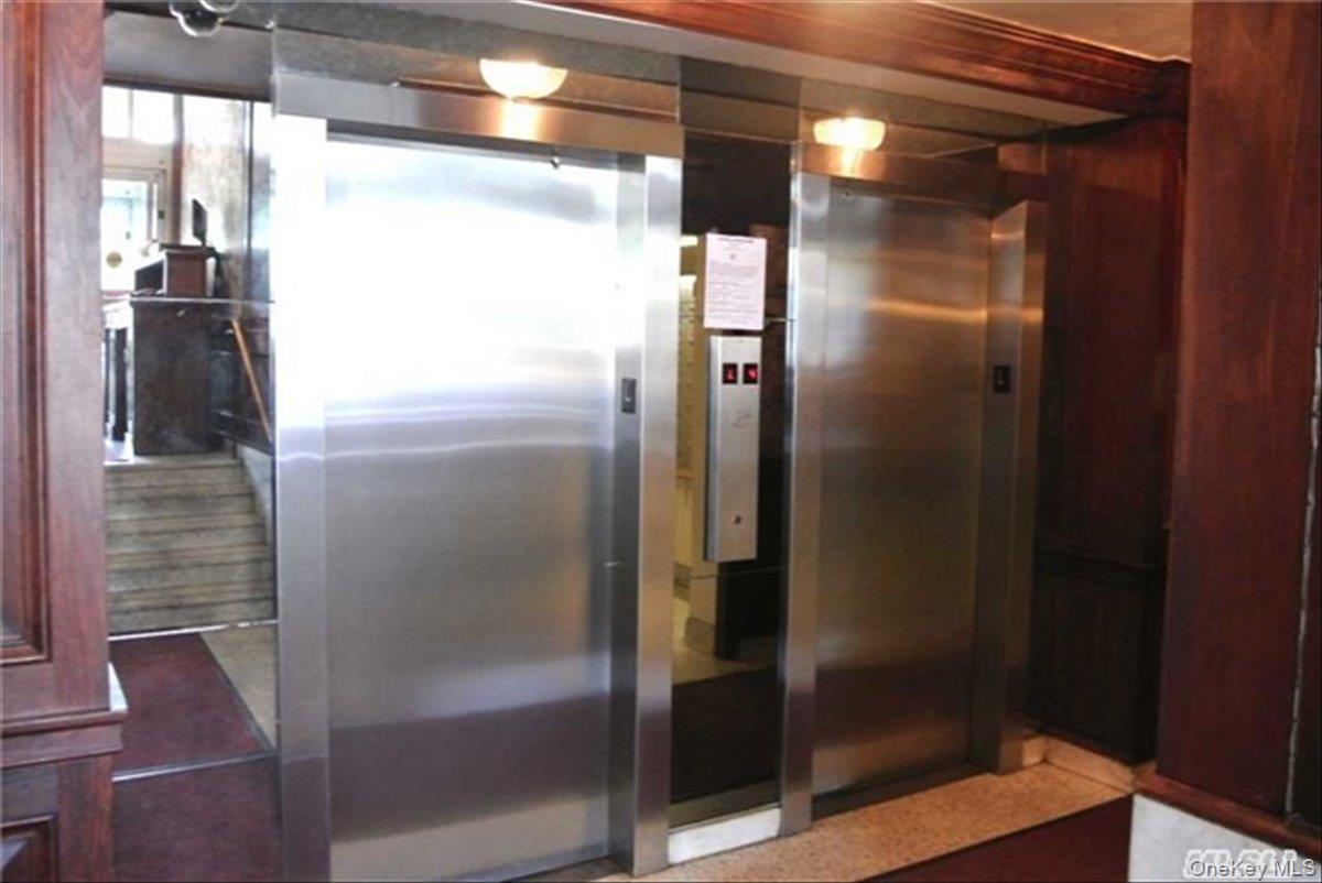 #20 photo, 85-15 Main Street, Briarwood , NY 11435