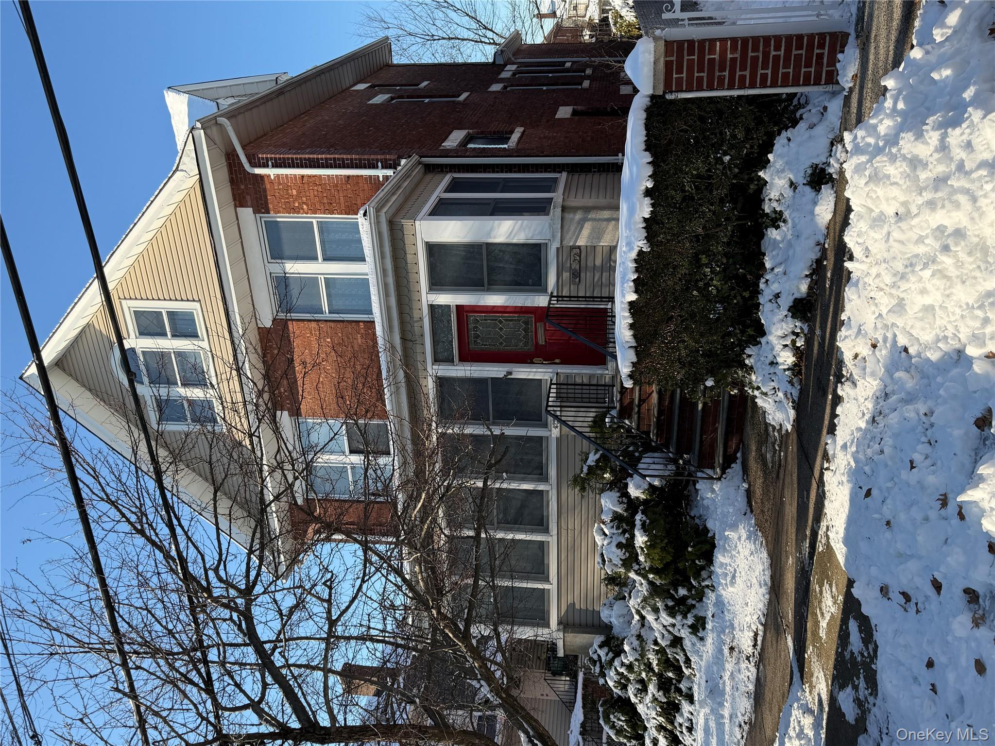 #1 photo, 4032 195th Street, 法拉盛 Flushing , NY 11358