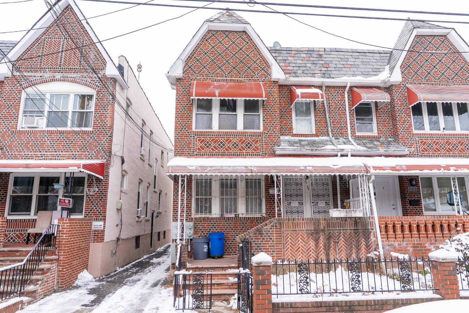 #1 photo, 2530 97th St, 皇后区 艾姆赫斯特 East Elmhurst , NY 11369