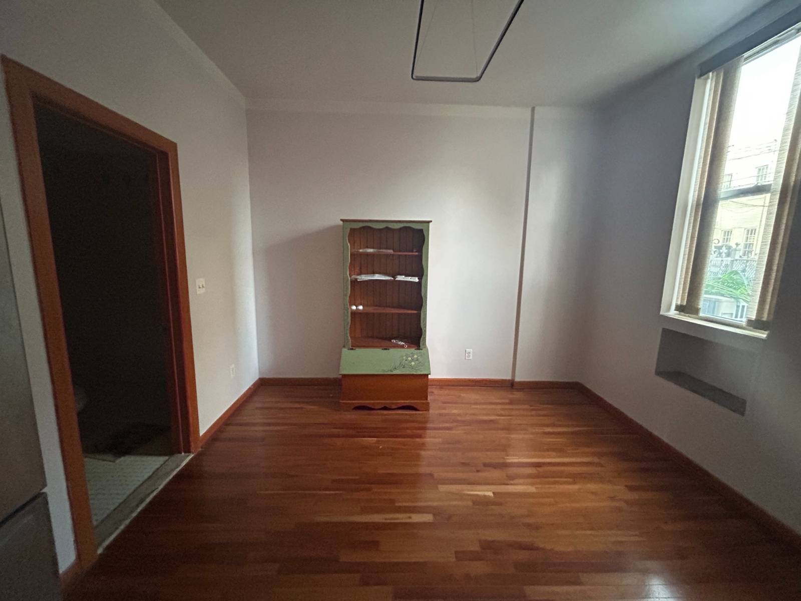 #6 photo, 590 Onderdonk Avenue, কুইন্‌স Ridgewood , NY 11385