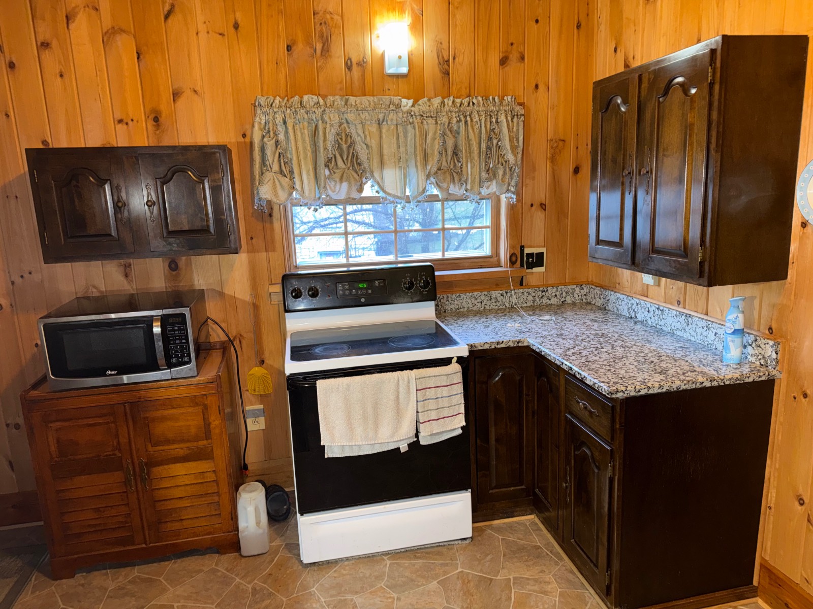 #29 photo, 55 W Grand St, 뉴욕주 Palatine Bridge , NY 13428