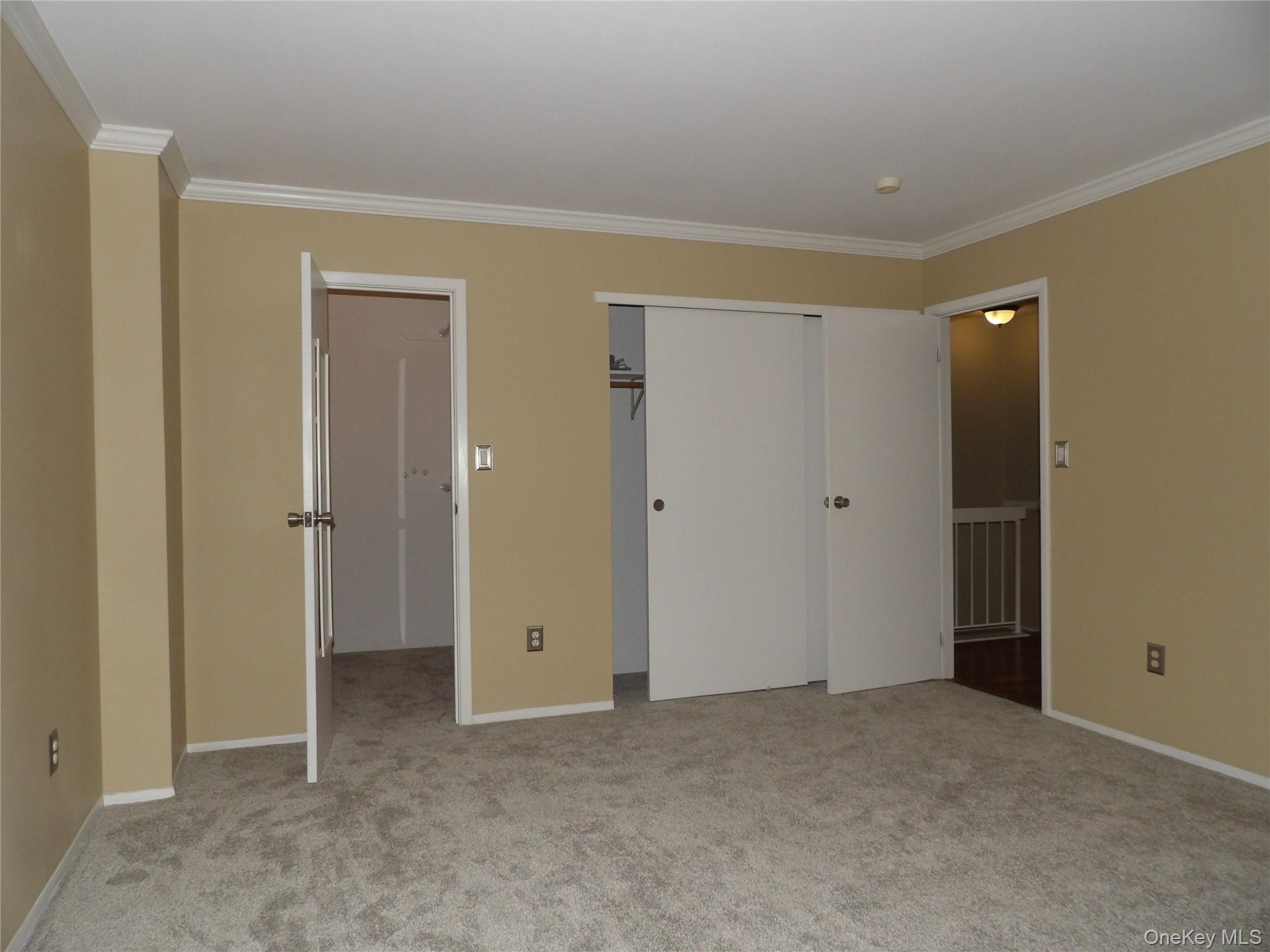 #9 photo, 26 Greenmeadow Drive, Babylon , NY 11702