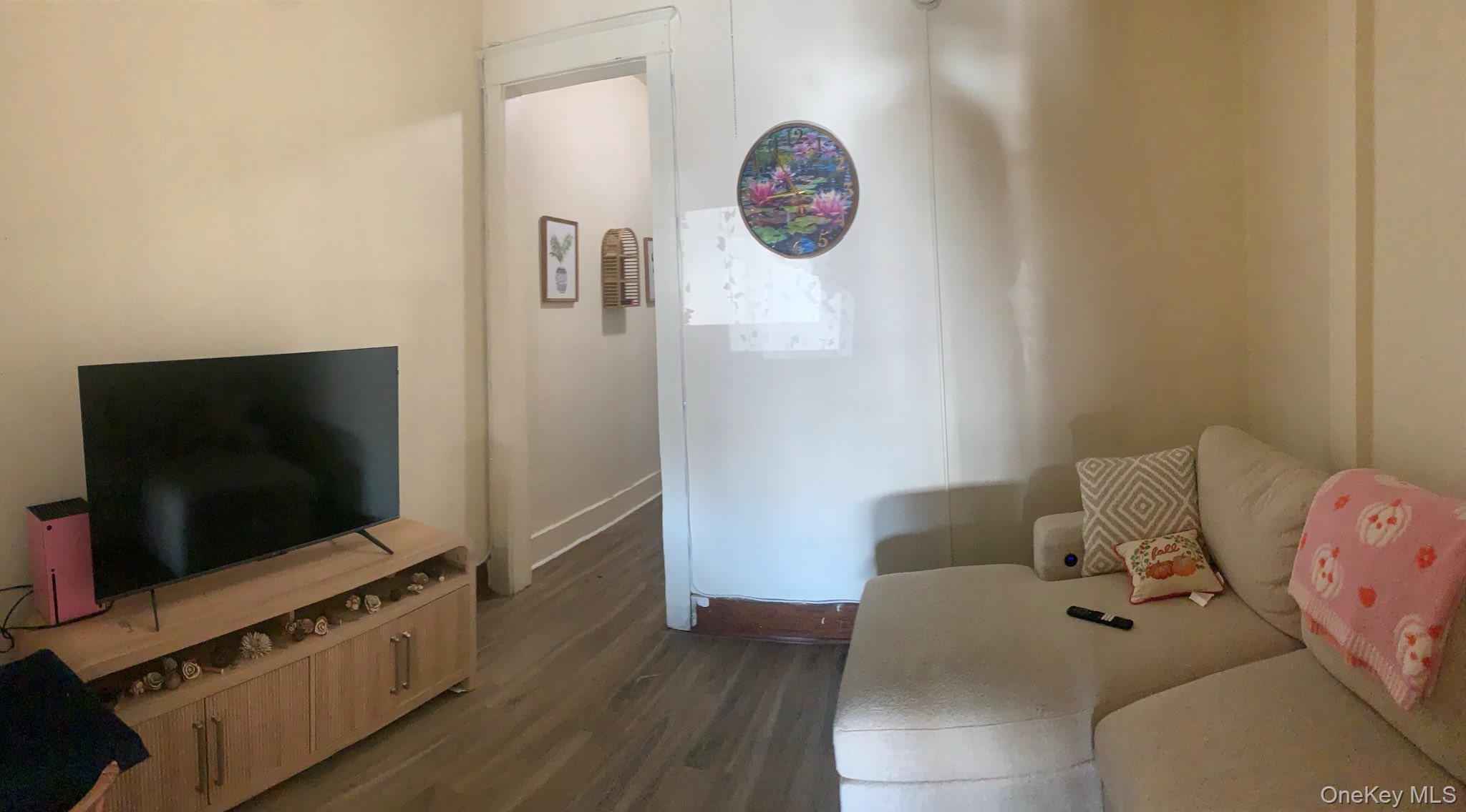 #4 photo, 21 W Main Street, 紐約州 Middletown , NY 10940