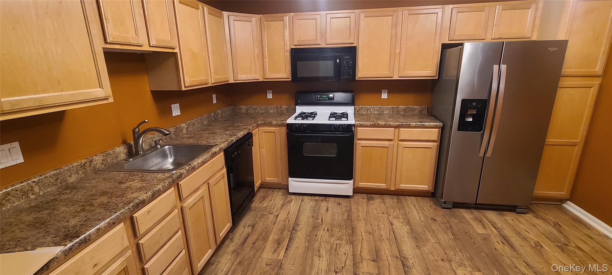 #7 photo, 106 Crystal Hill Lane, Poughkeepsie , NY 12603