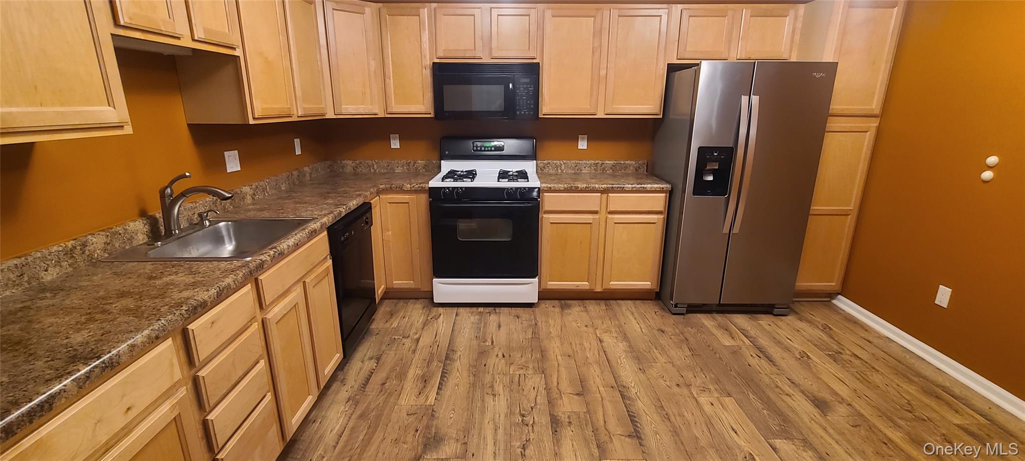 #8 photo, 106 Crystal Hill Lane, Poughkeepsie , NY 12603