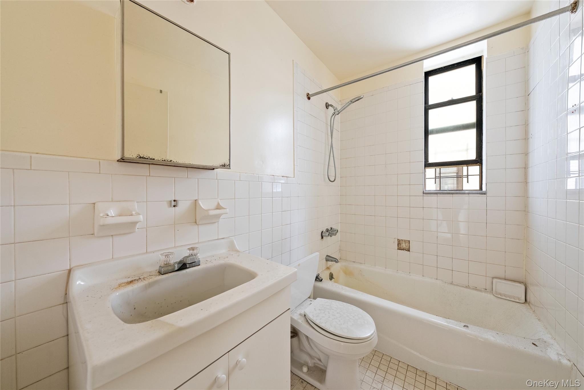 #6 photo, 1200 Woodycrest Ave, Bronx , NY 10452