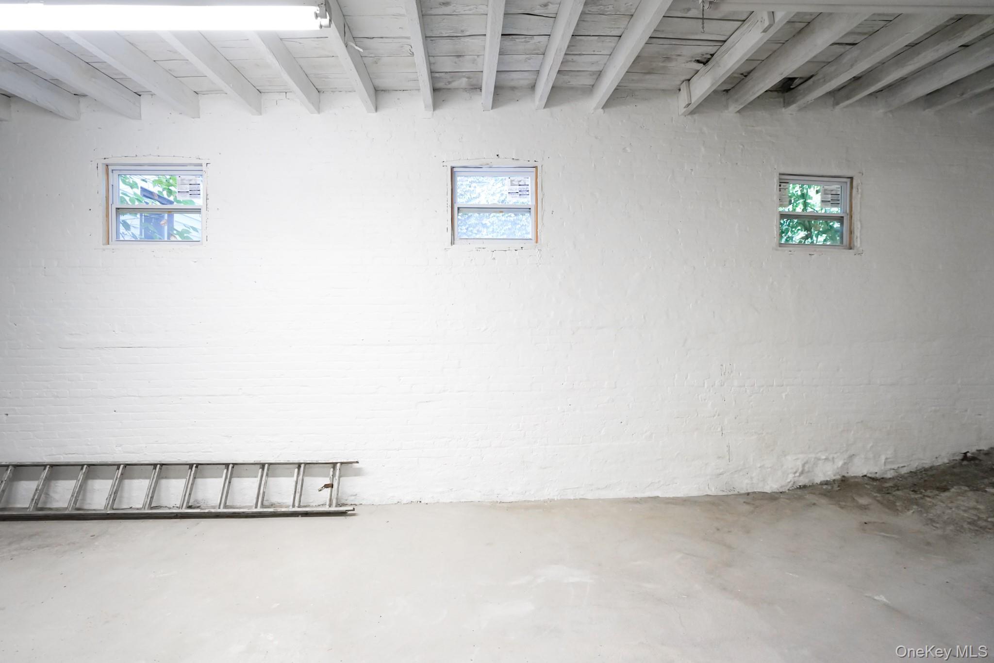 #17 photo, 32 Chambers Street, Newburgh , NY 12550