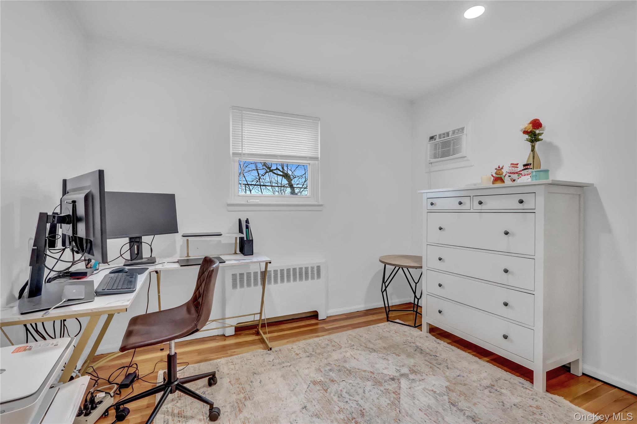 #16 photo, 64 Eileen Avenue, Plainview , NY 11803