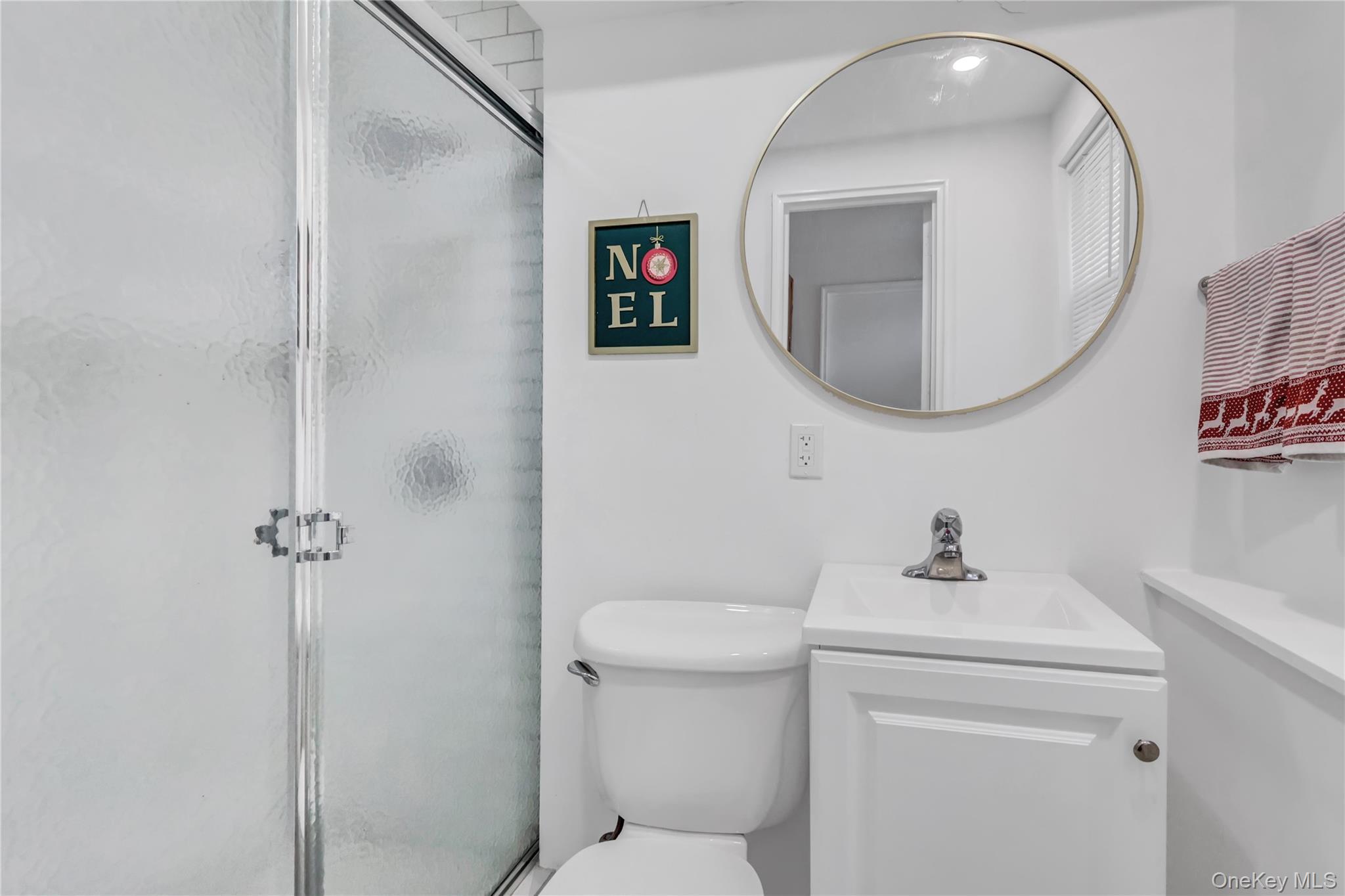 #20 photo, 64 Eileen Avenue, Plainview , NY 11803