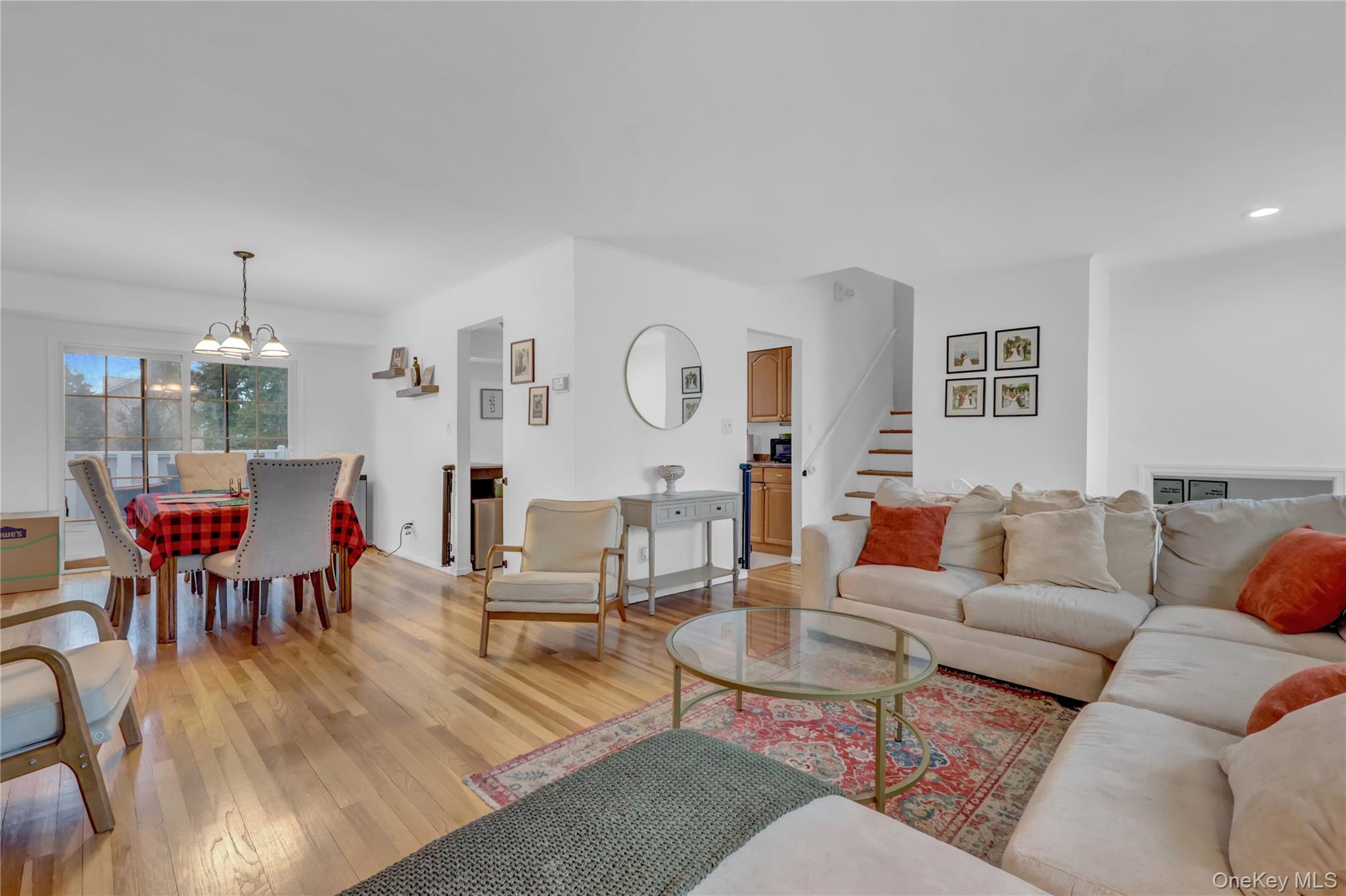 #7 photo, 64 Eileen Avenue, Plainview , NY 11803