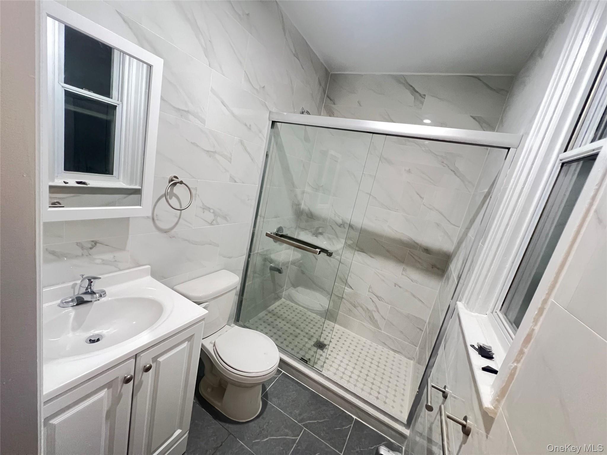 #5 photo, 30-06 85th Street, 皇后區 艾姆赫斯特 East Elmhurst , NY 11370