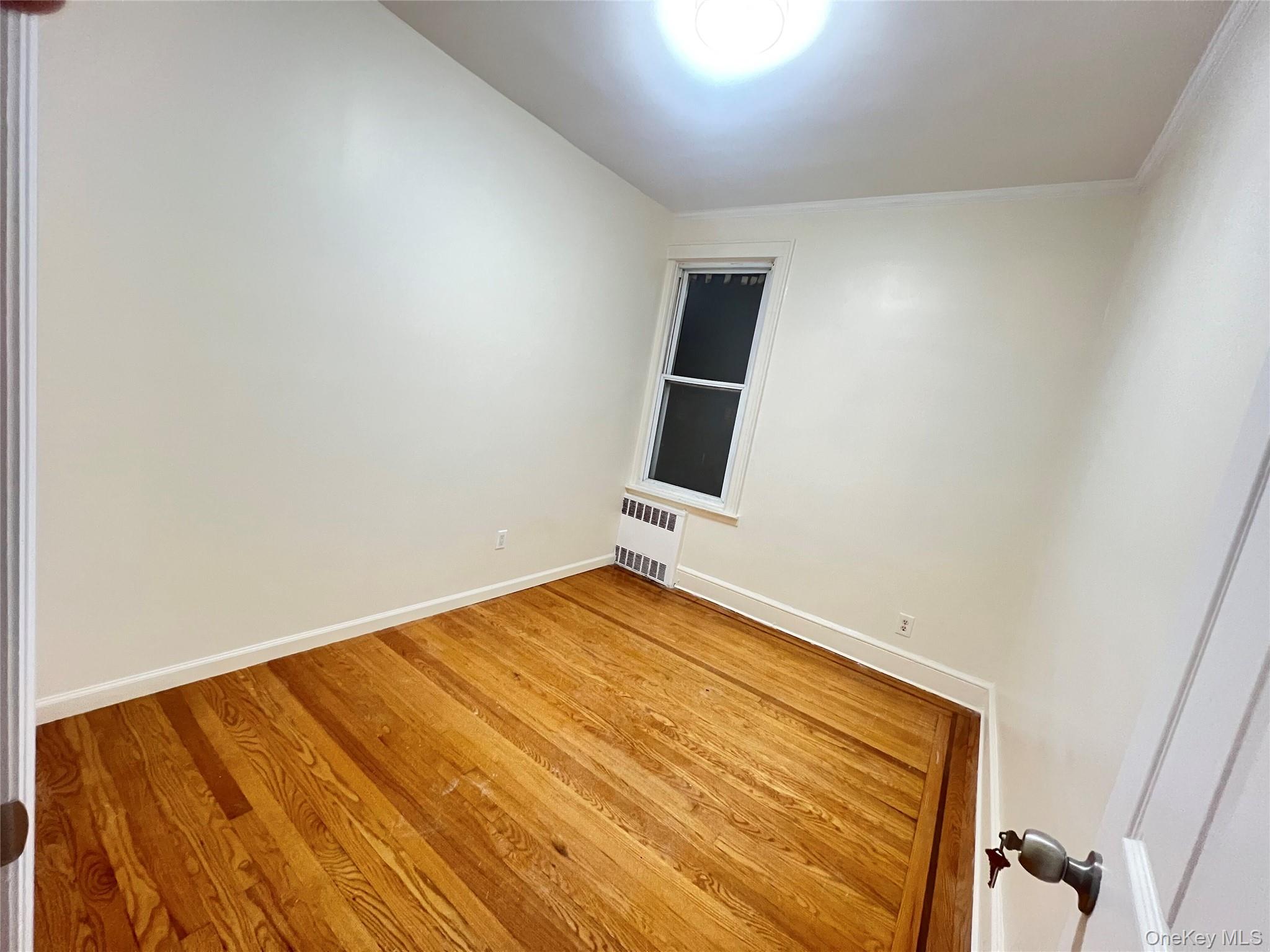 #6 photo, 30-06 85th Street, 皇后區 艾姆赫斯特 East Elmhurst , NY 11370