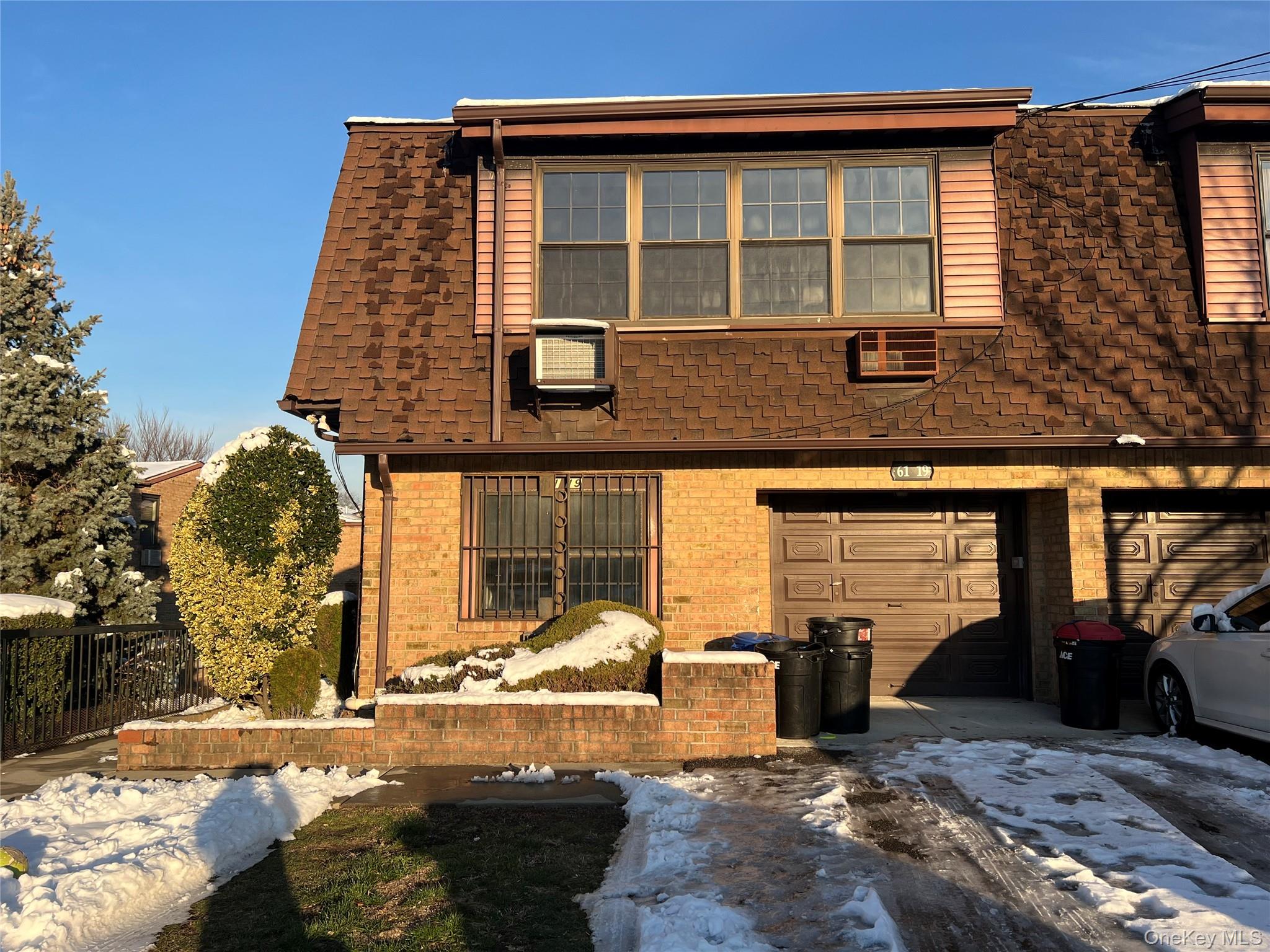 #1 photo, 6119 232nd Street, কুইন্‌স Oakland Gardens , NY 11364