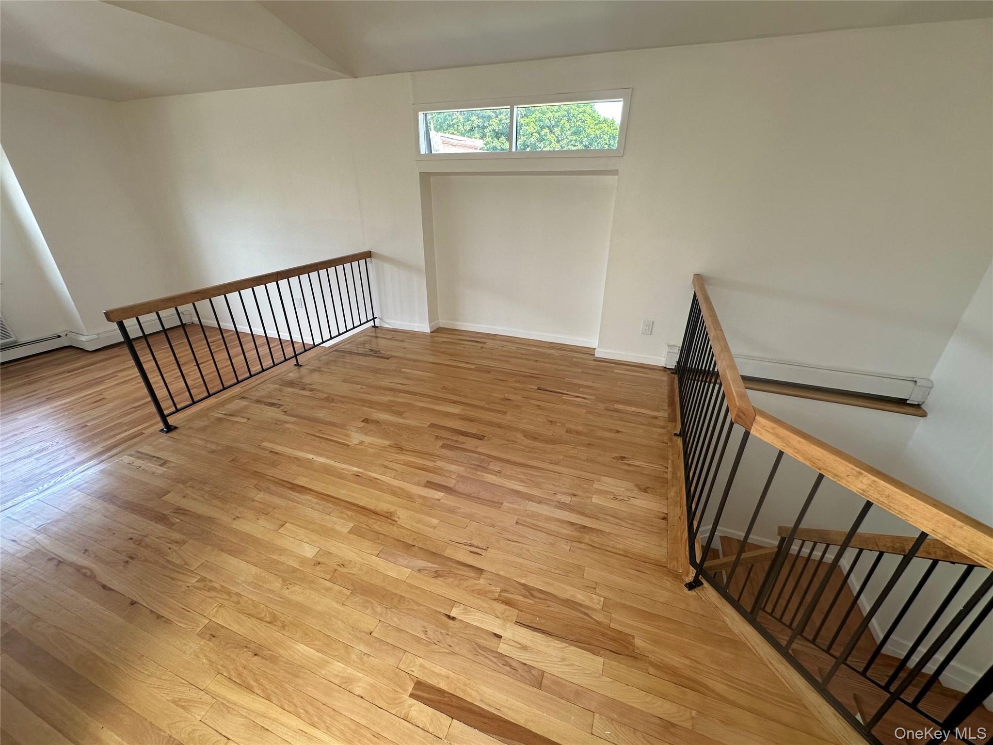 #8 photo, 6119 232nd Street, কুইন্‌স Oakland Gardens , NY 11364