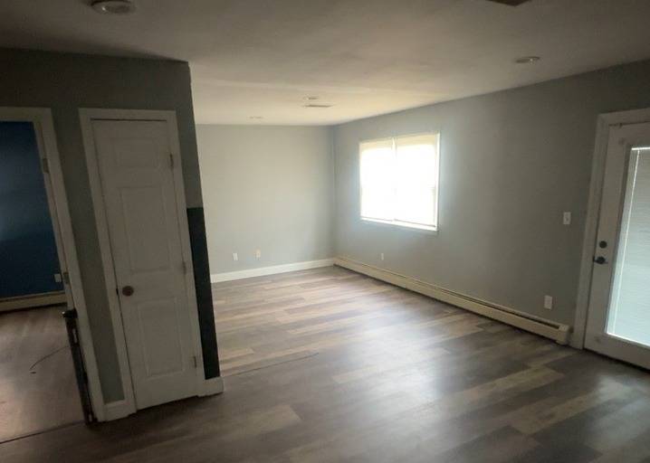 #11 photo, 29 Litchfield Ave, 長島 Elmont , NY 11003