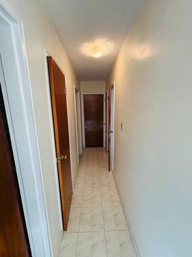 #11 photo, 61-27 69th Lane, কুইন্‌স Middle Village , NY 11379