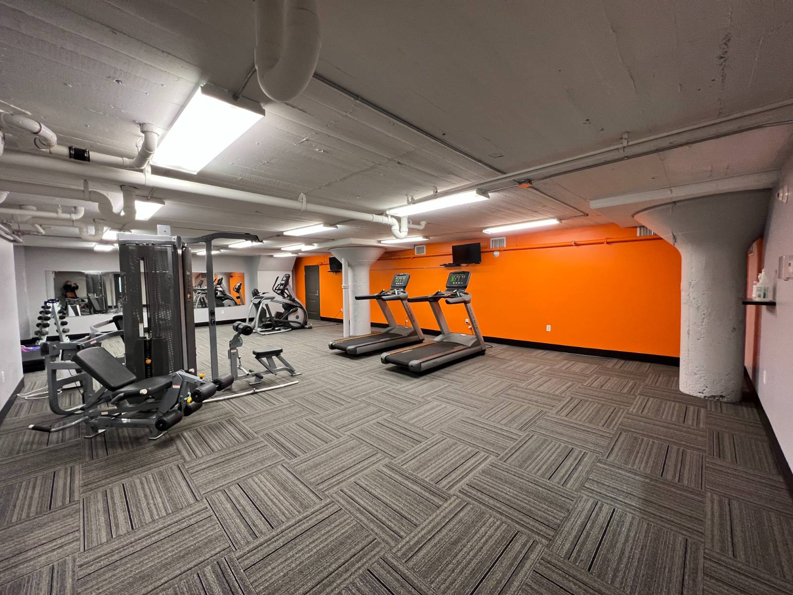 #19 photo, 733 Broadway, #209, Albany , NY 12207