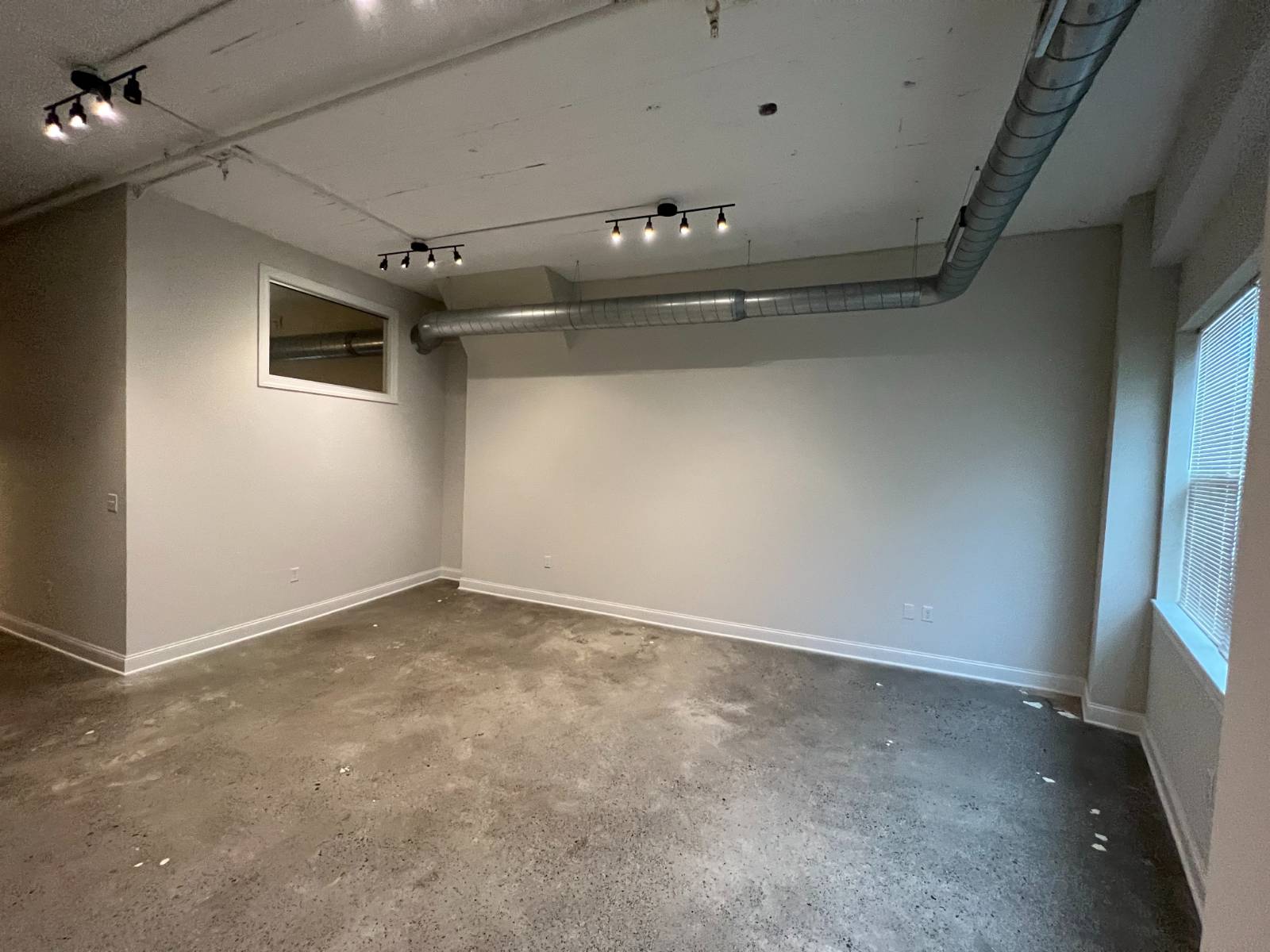 #6 photo, 733 Broadway, #209, Albany , NY 12207