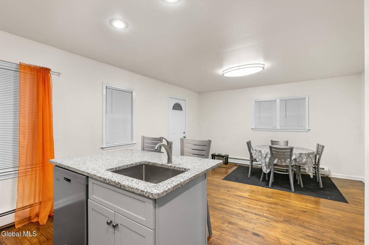 #11 photo, 38 James Street, Green Island , NY 12183