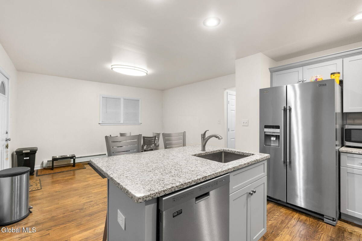 #12 photo, 38 James Street, Green Island , NY 12183