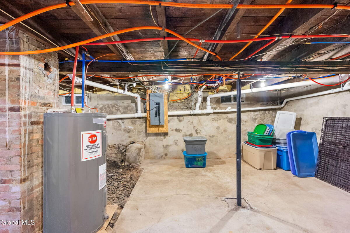 #31 photo, 38 James Street, Green Island , NY 12183