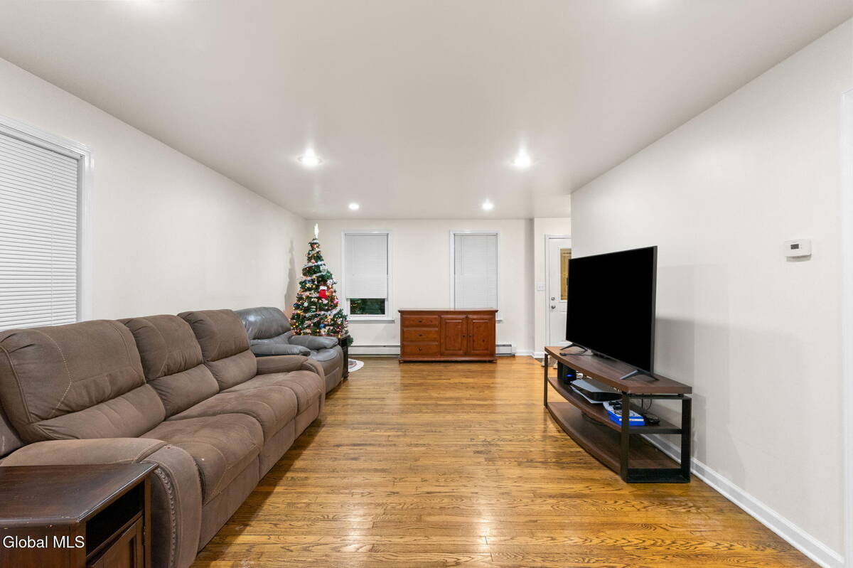 #6 photo, 38 James Street, Green Island , NY 12183