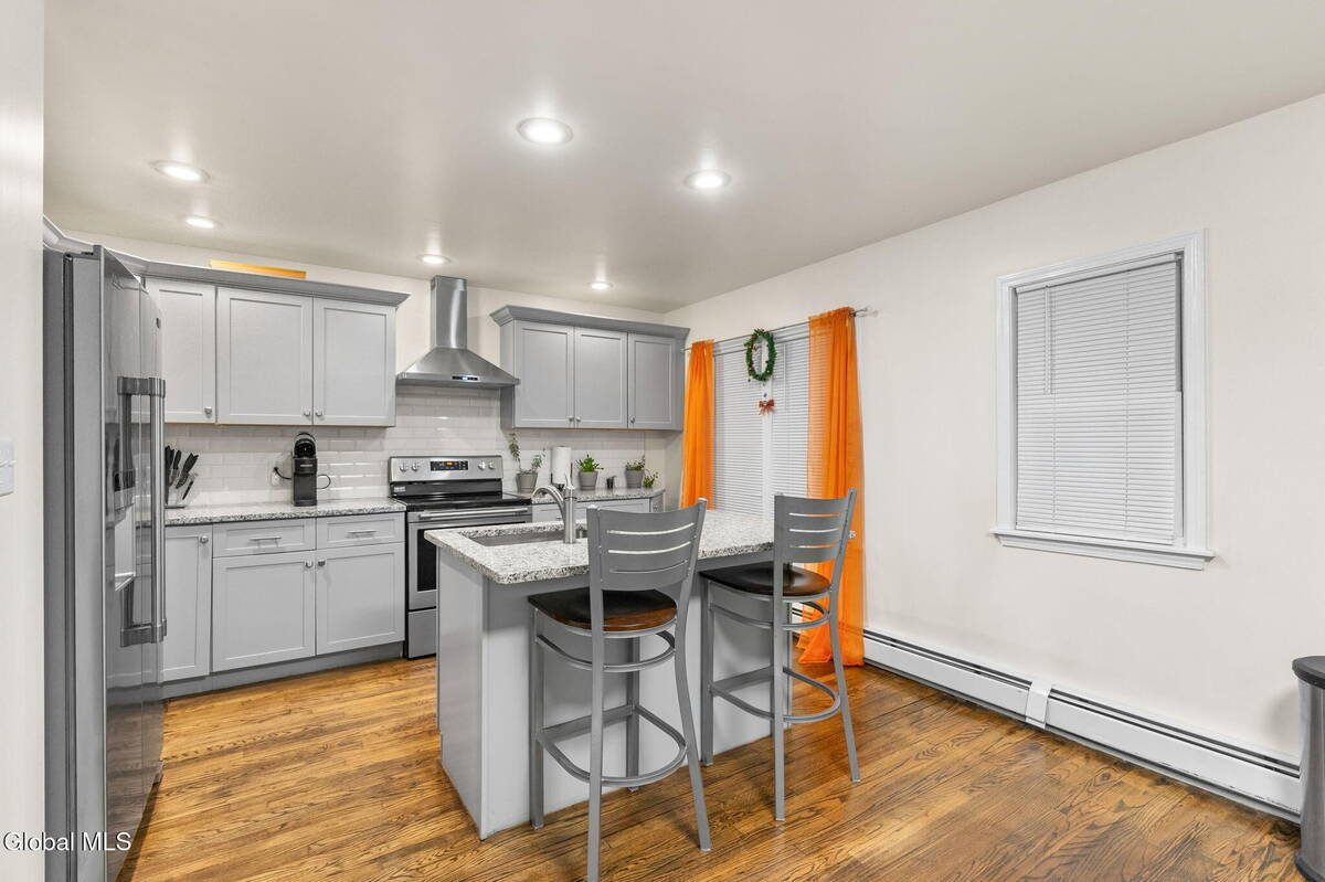 #8 photo, 38 James Street, Green Island , NY 12183