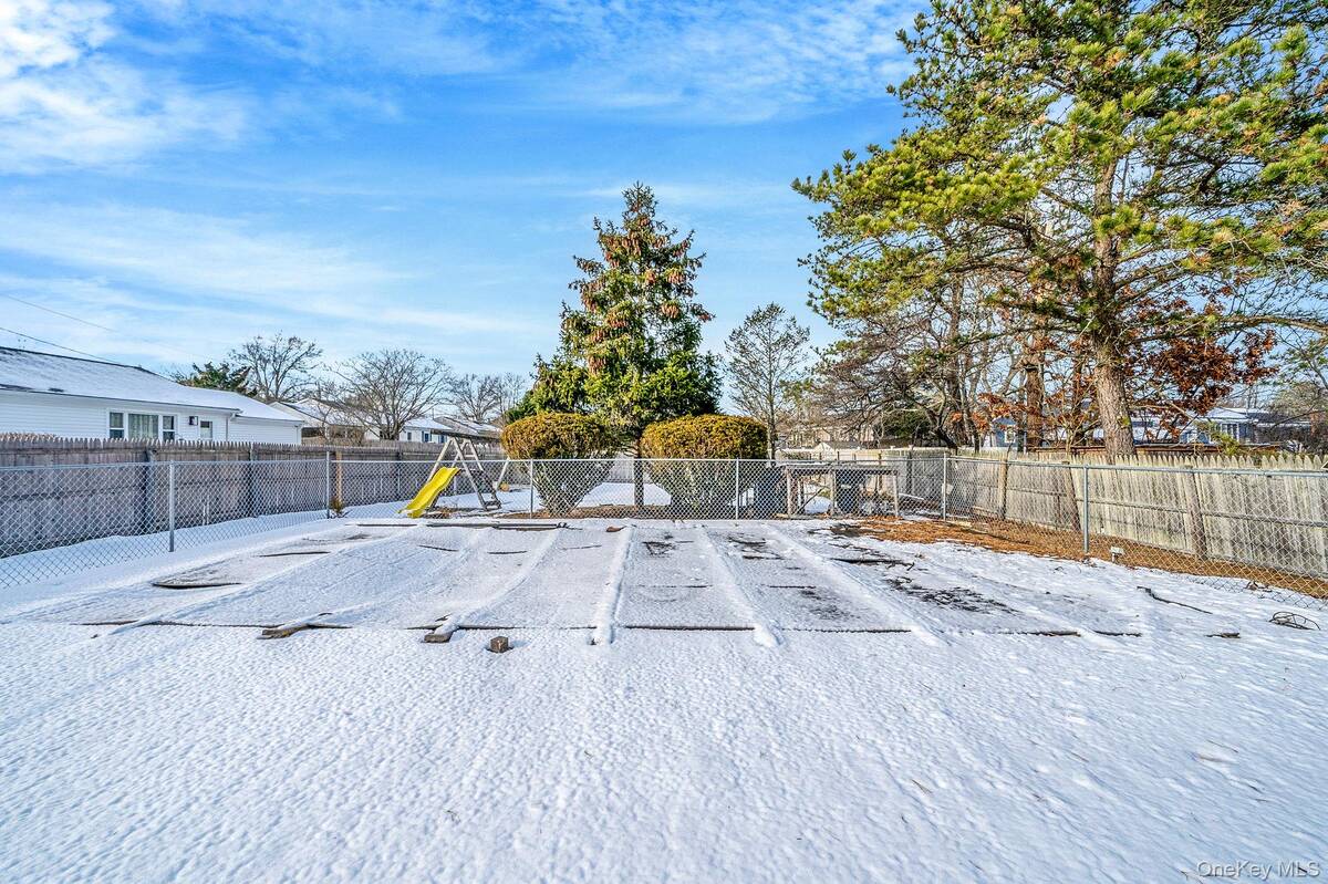 #23 photo, 741 Hamilton Avenue, সাফোক কাউন্টি Westhampton Beach , NY 11978