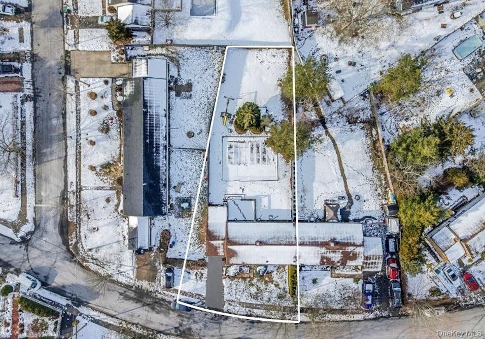 #27 photo, 741 Hamilton Avenue, সাফোক কাউন্টি Westhampton Beach , NY 11978