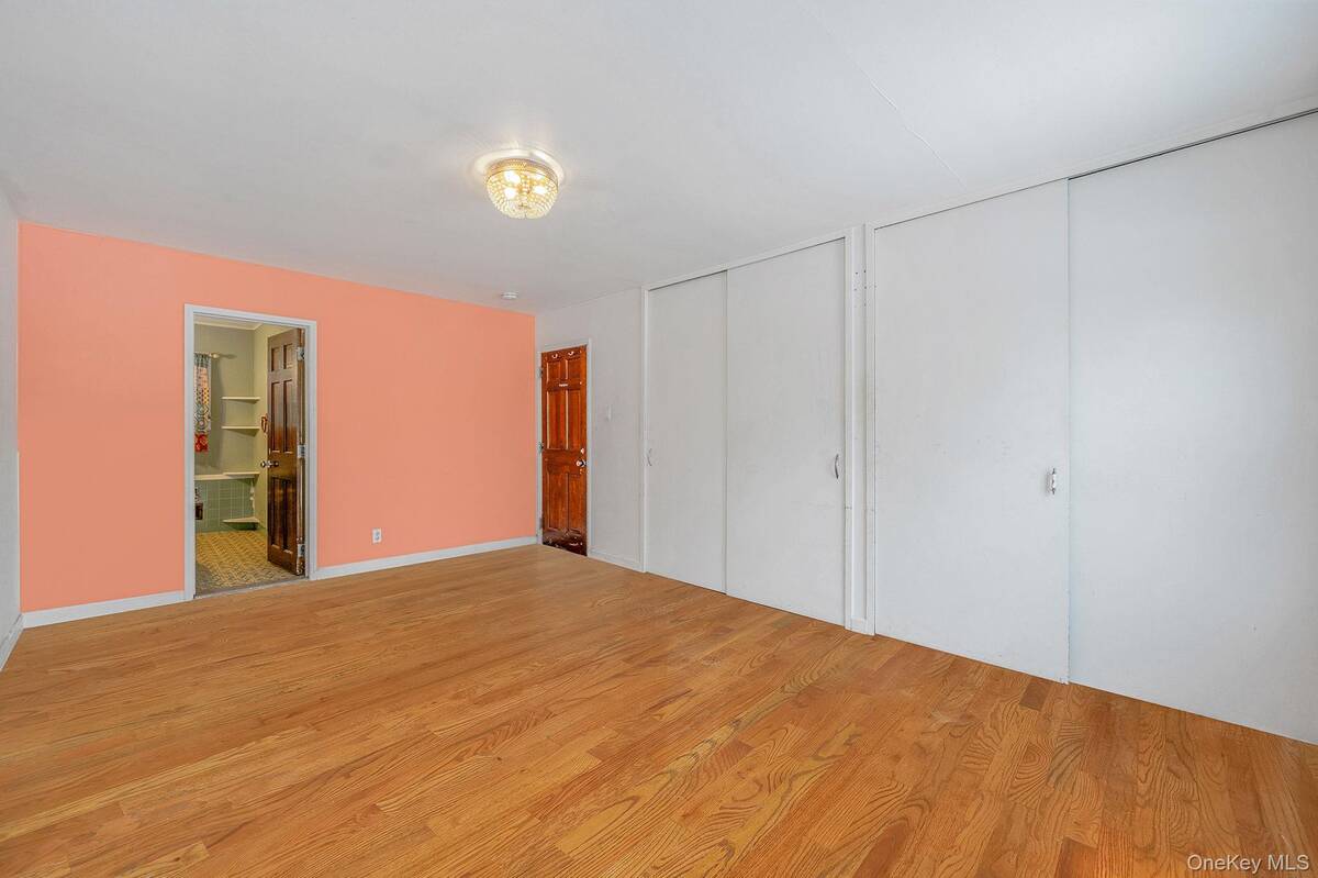 #9 photo, 741 Hamilton Avenue, সাফোক কাউন্টি Westhampton Beach , NY 11978