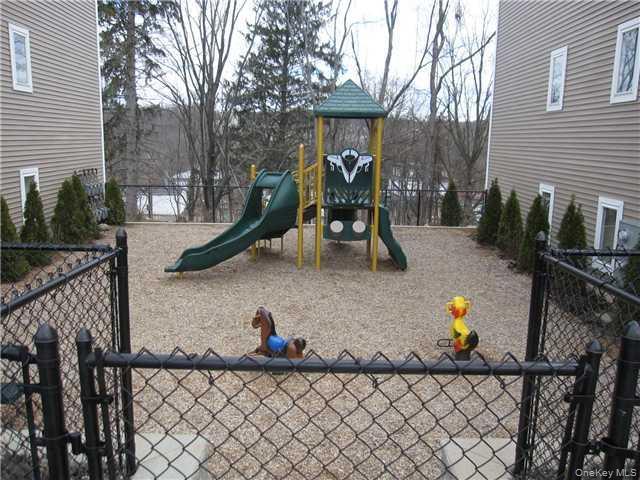 #16 photo, 416 Tondo Circle, Harriman , NY 10926