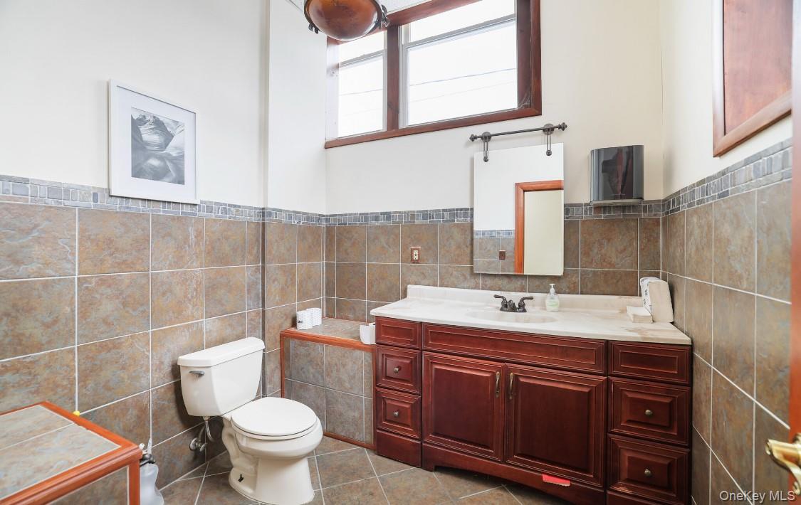 #10 photo, 105 Sprague Avenue, Middletown , NY 10940