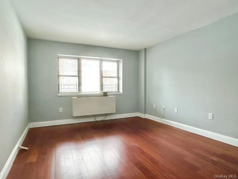 #10 photo, 143-41 84th Drive, कुईंस Briarwood , NY 11435