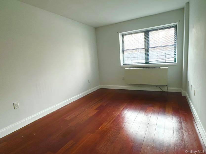 #14 photo, 143-41 84th Drive, कुईंस Briarwood , NY 11435