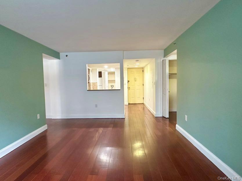 #5 photo, 143-41 84th Drive, कुईंस Briarwood , NY 11435